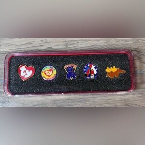Vintage Ty Beanie Official Club Collector Pins set of 5 in case (2002)